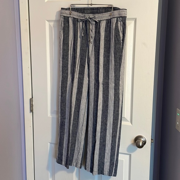 Old Navy drawstring pants sz med, grayish blue and white. - Picture 1 of 5